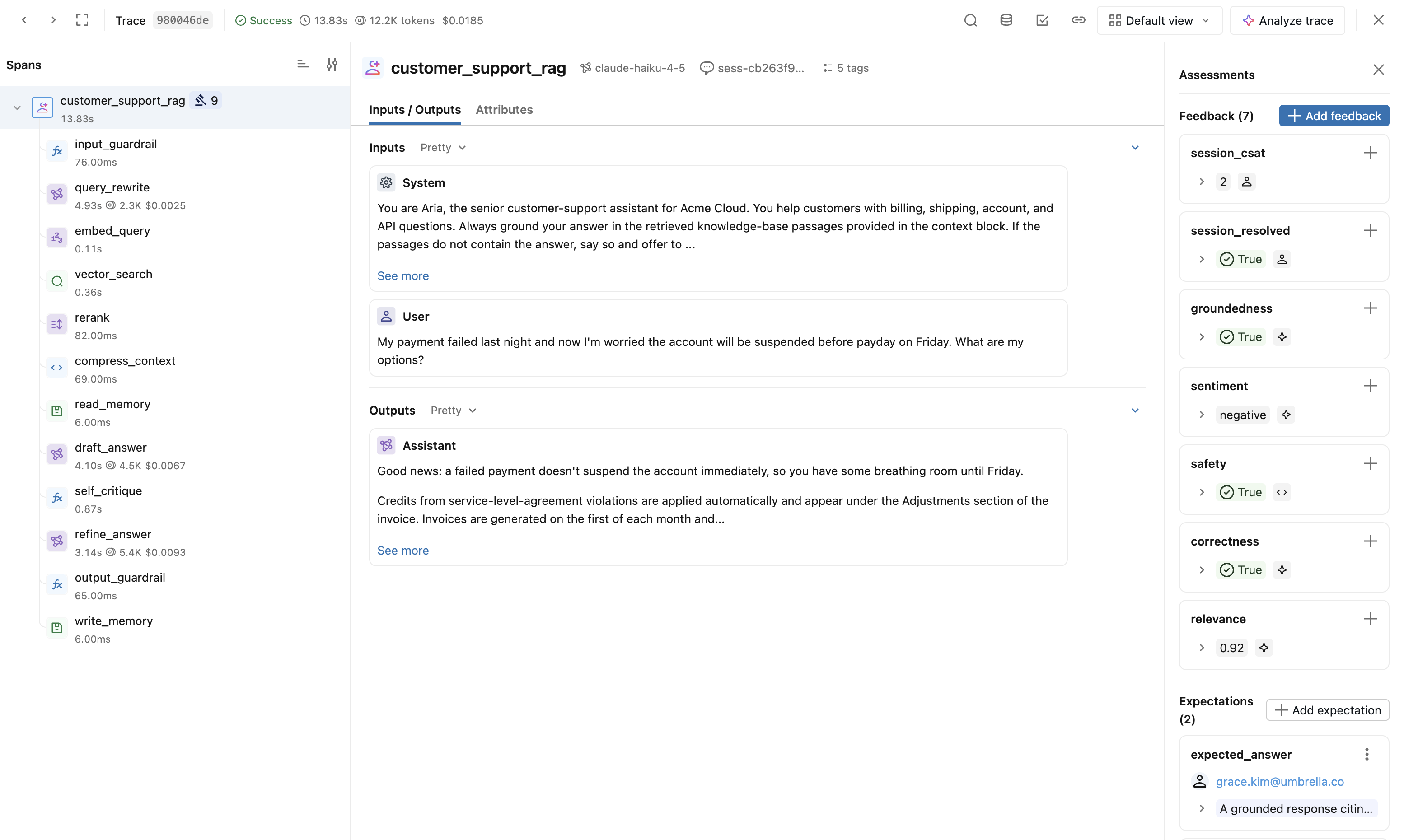 Um rastreamento aberto na interface do usuário do MLflow, mostrando sua árvore de spans, entradas e saídas, e avaliações.
